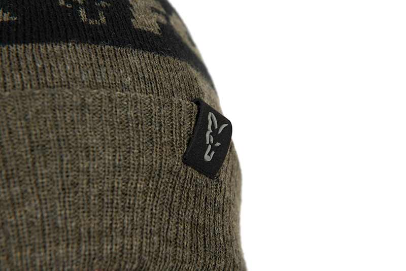 FoxCollectionBobbleHatGreen_Black1_800x534